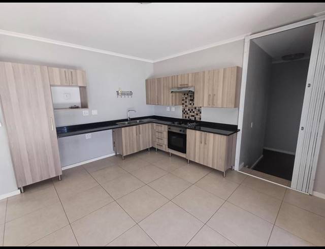 3 BEDROOM PROPERTY TO RENT IN BLUE HILLS